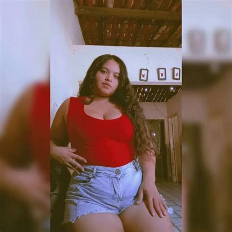 Morena Sapeca (@morenasapeca1) .